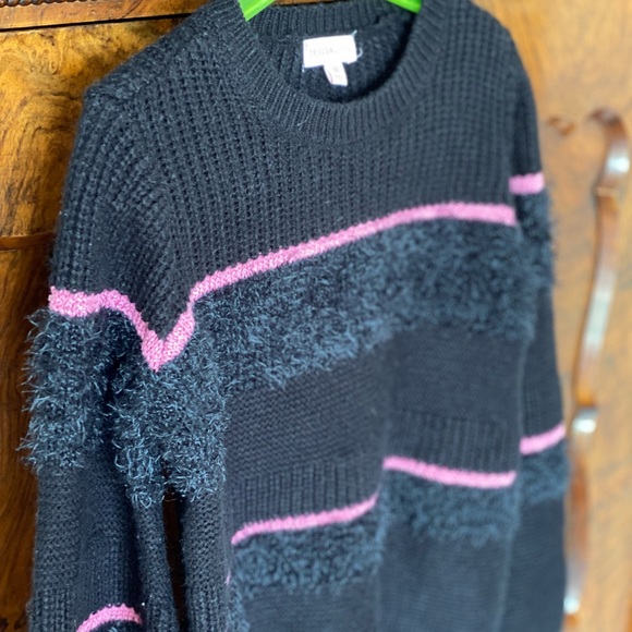 Kids Knit Sweater with faux fur details - Picture 3 of 6